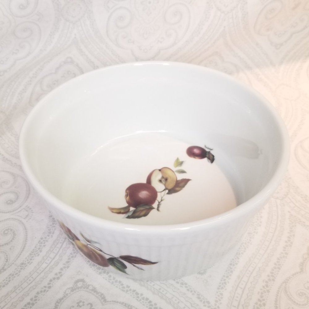 Cordon Bleu BIA Ribbed Soufflé Baking Dish Bowl Catherine Pattern ? Fruit Design